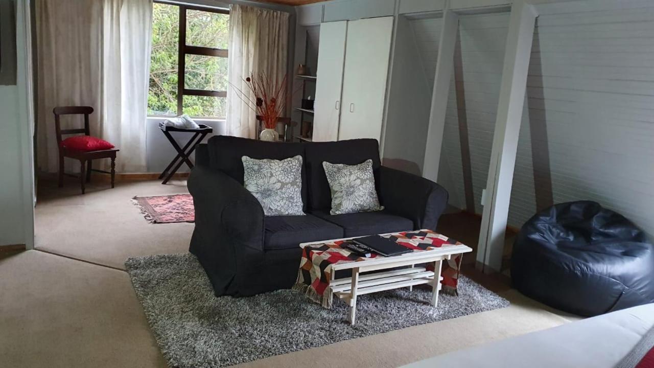 Tsitsikhaya Lodge สตอร์มริเวอร์ ภายนอก รูปภาพ