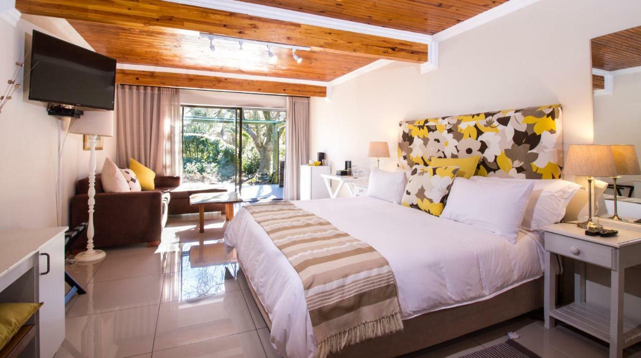 Tsitsikhaya Lodge สตอร์มริเวอร์ ภายนอก รูปภาพ