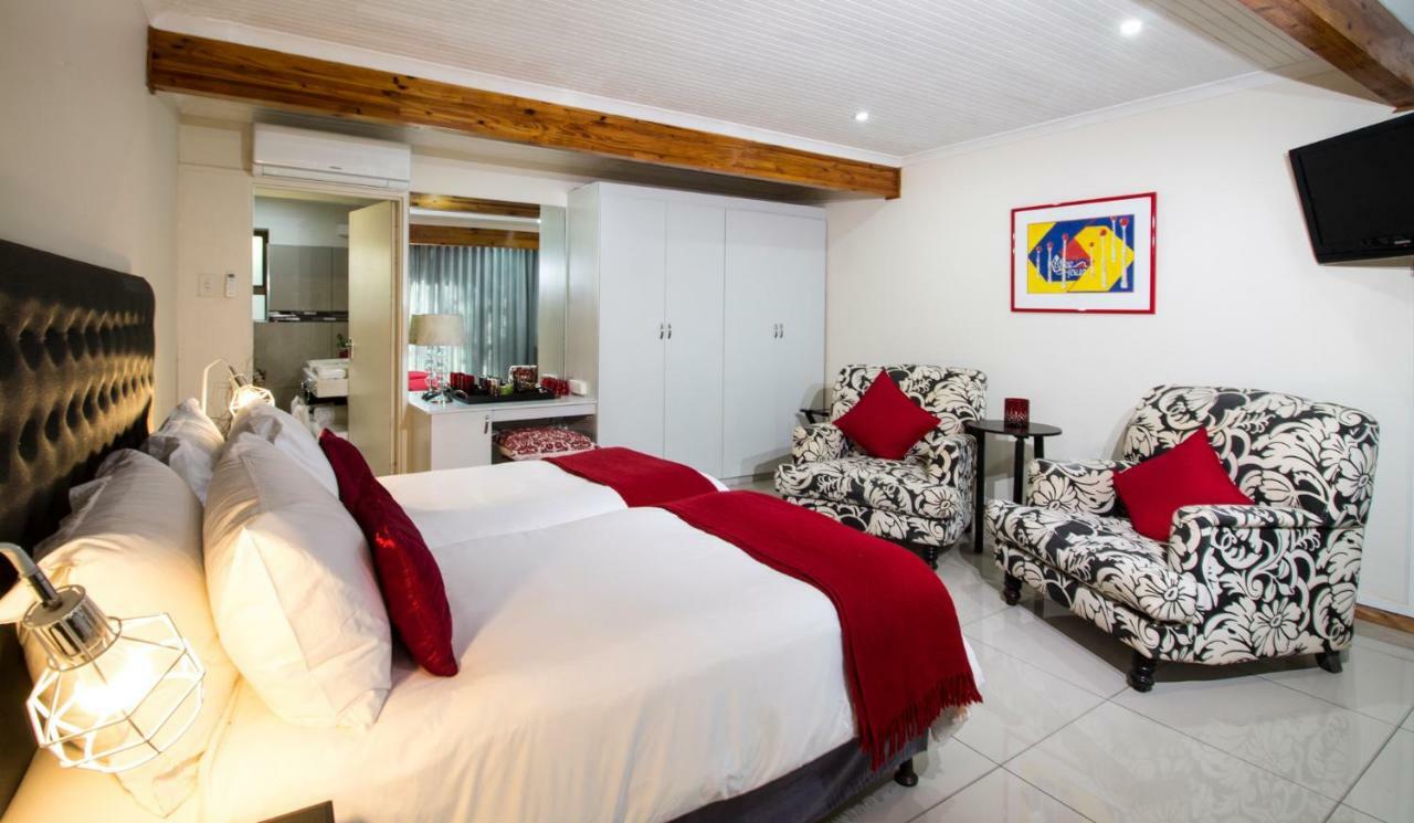 Tsitsikhaya Lodge สตอร์มริเวอร์ ภายนอก รูปภาพ